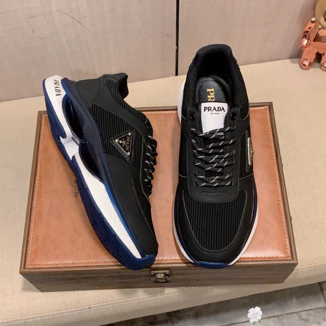Men's men's shoes💰460💰💰🎩🎩[Lightning][Lightning] "PRADA*" The latest and most popular casual shoes, top brand [seduce] luxury ~ purchasing agency, top ~ quality. [Strong] The upper is made of imported breathable cowhide with material ➕ breathable sheepskin feet (•) and fine workmanship. The original stylish and stylish soft rubber wear-resistant and non-slip outsole is light and comfortable on the feet. The real thing looks better when taken in real life. 004: code: 38-44, 4️⃣ colors